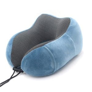 coussin voyage memoire de forme bleu ciel