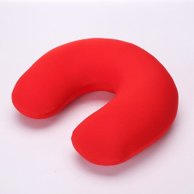 coussin de voyage rouge microbilles